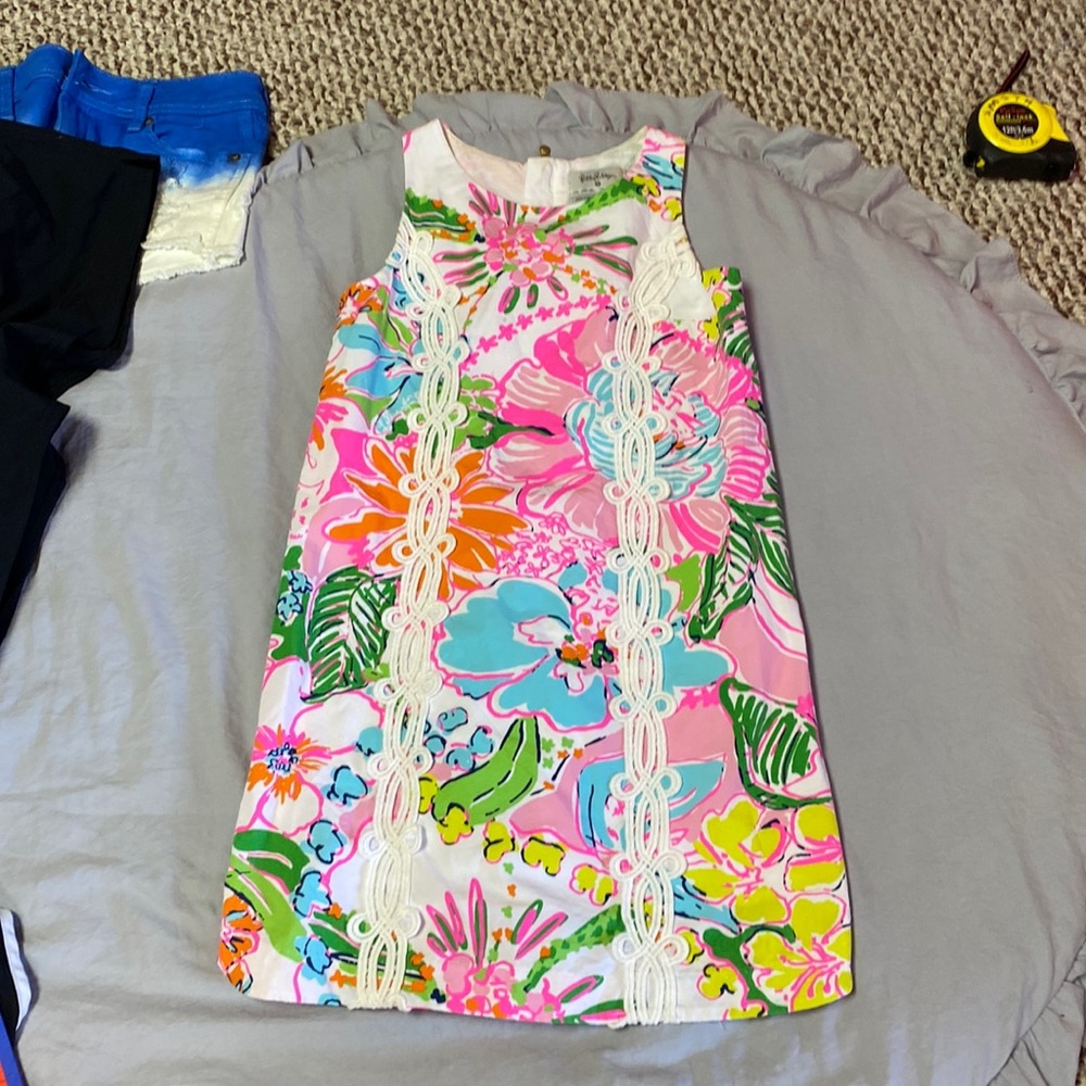 Lilly Pulitzer girl dress. Perfect for summer!